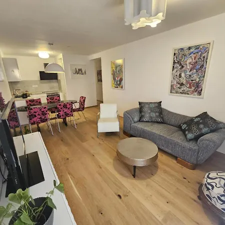 Charming Mari Znjan Lejlighed Split